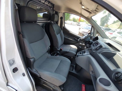 Nissan NV200 1.5 dCi 110CV Bus (19)