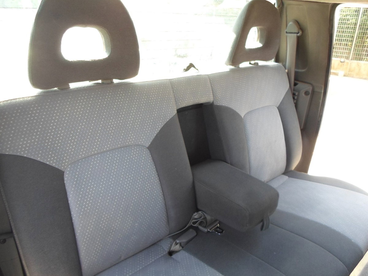 Mitsubishi L200 2.5 TDI 4WD Double Cab Pick-up GL (14)
