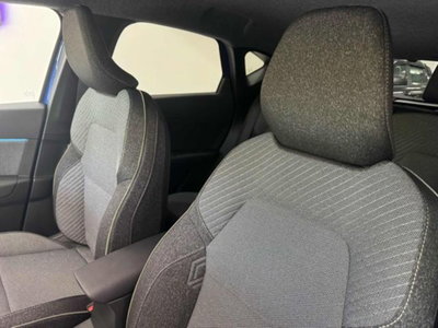Renault Captur 1.2 eco-g Techno 120cv (11)
