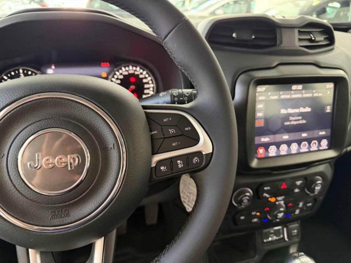 Jeep Renegade 1.6 Mjt 130 CV Limited (13)