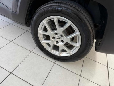 Jeep Renegade 1.6 Mjt 130 CV Limited (17)