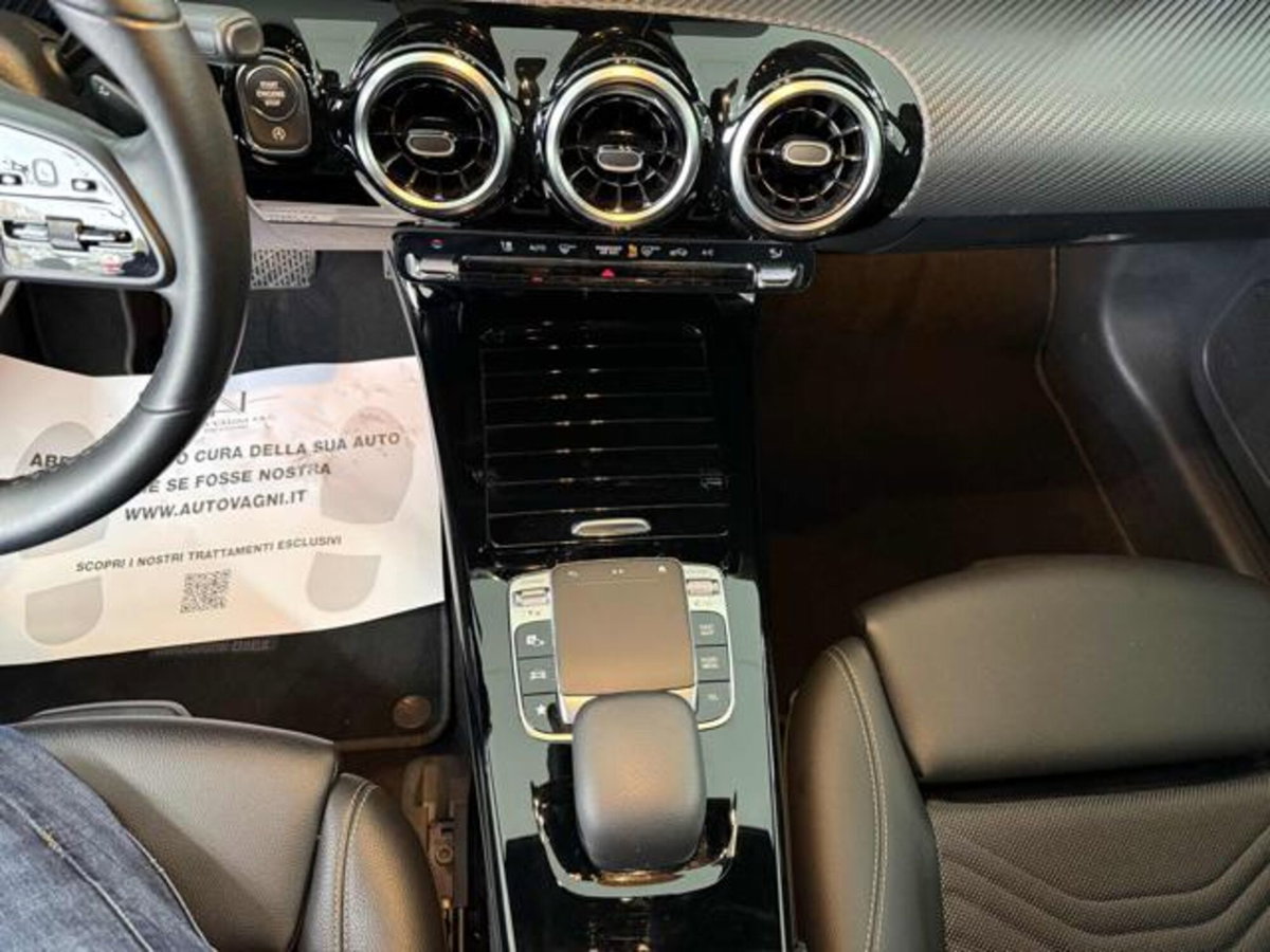 Mercedes-Benz Classe A Sedan 180 d Automatic 4p. Business (10)