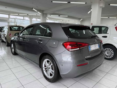 Mercedes-Benz Classe A Sedan 180 d Automatic 4p. Business (3)