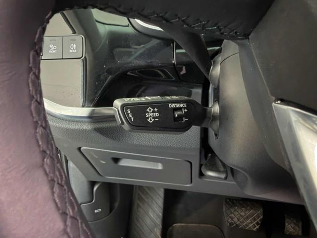 Audi Q3 Sportback 35 TDI quattro S tronic Business Plus (10)