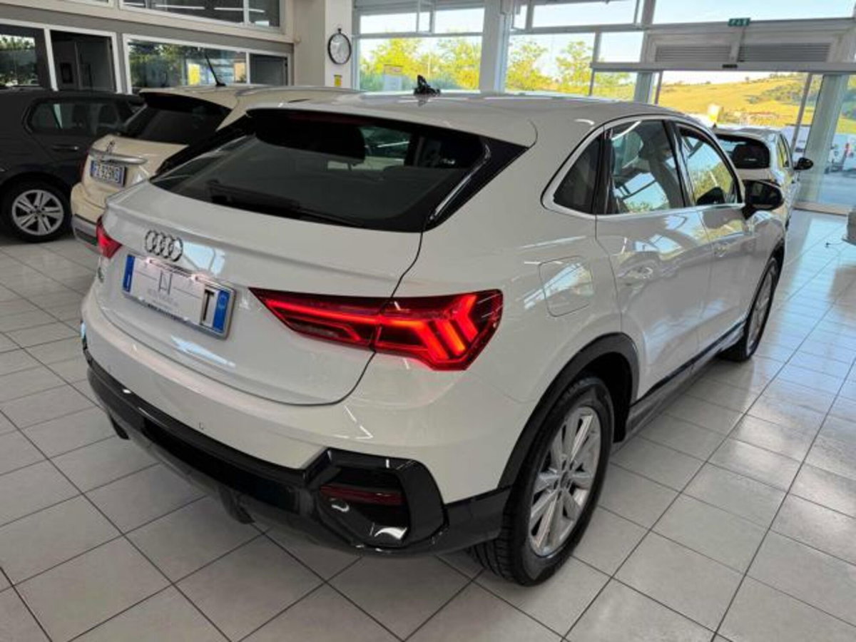 Audi Q3 Sportback 35 TDI quattro S tronic Business Plus (4)