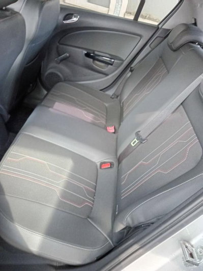 Opel Corsa 1.2 5 porte Edition (10)