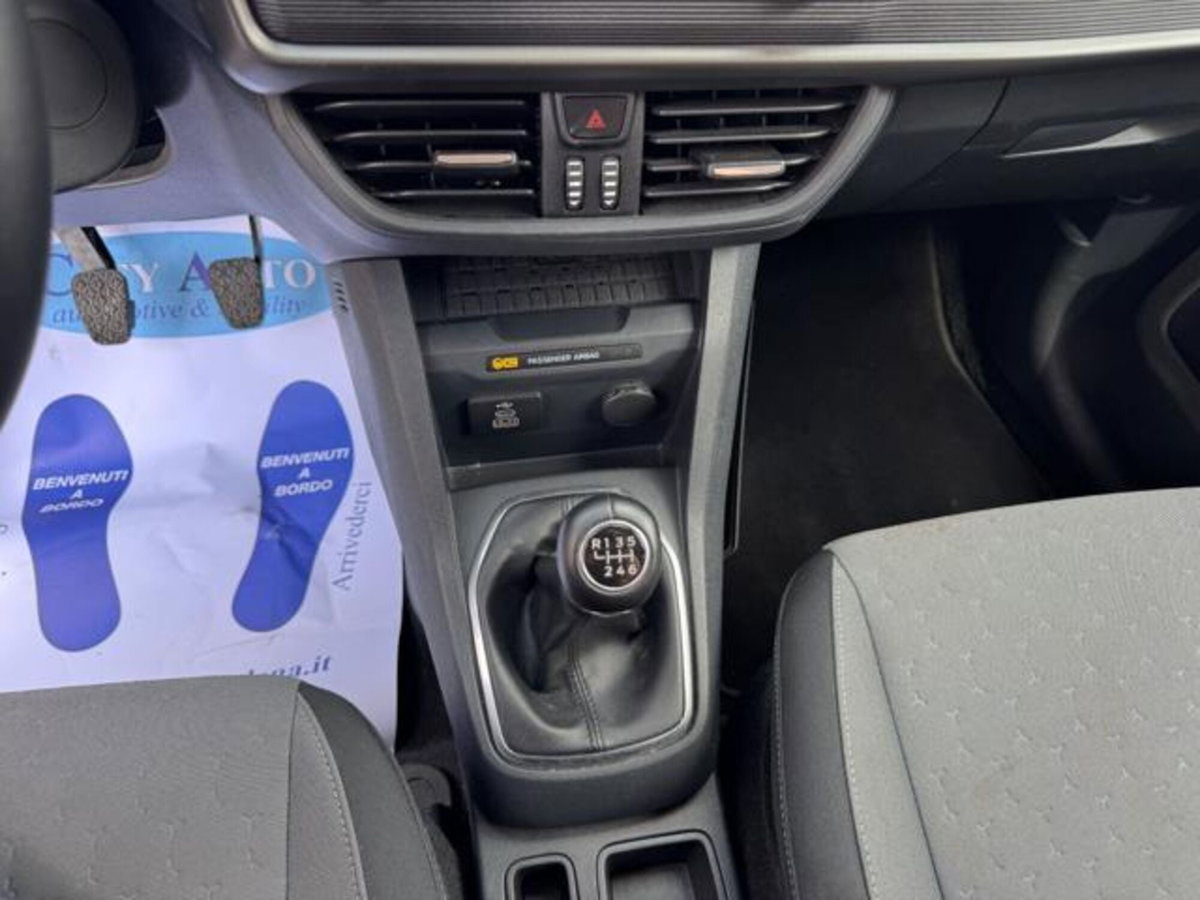 Ford Tourneo Courier 1.0 EcoBoost 100 CV Titanium (11)