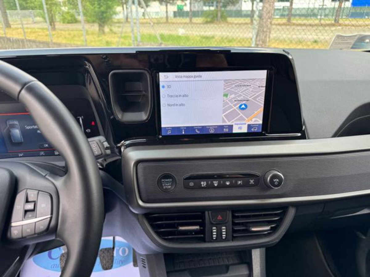 Ford Tourneo Courier 1.0 EcoBoost 100 CV Titanium (12)