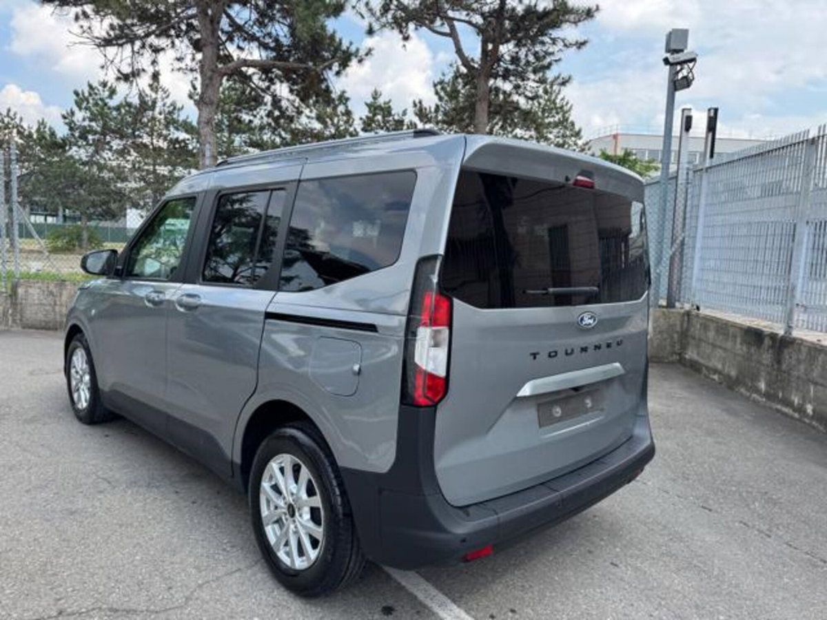 Ford Tourneo Courier 1.0 EcoBoost 100 CV Titanium (4)