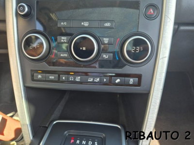 Land Rover Discovery Sport 2.2 TD4 HSE Luxury (17)