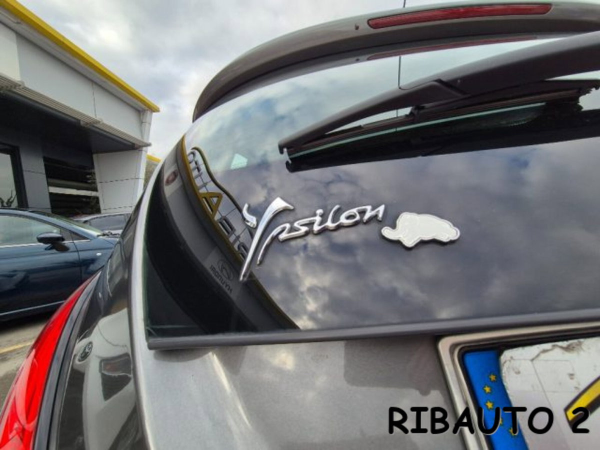 Lancia Ypsilon 1.2 69 CV 5 porte Elle (15)