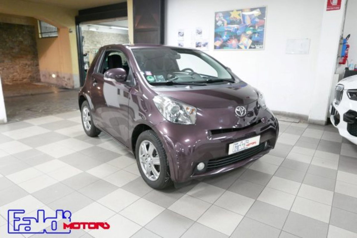 Toyota iQ 1.0 CVT Lounge