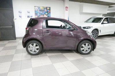 Toyota iQ 1.0 CVT Lounge (3)