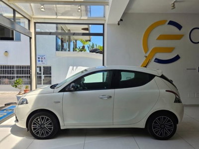 Lancia Ypsilon 1.2 69 CV 5 porte GPL Ecochic Gold (4)