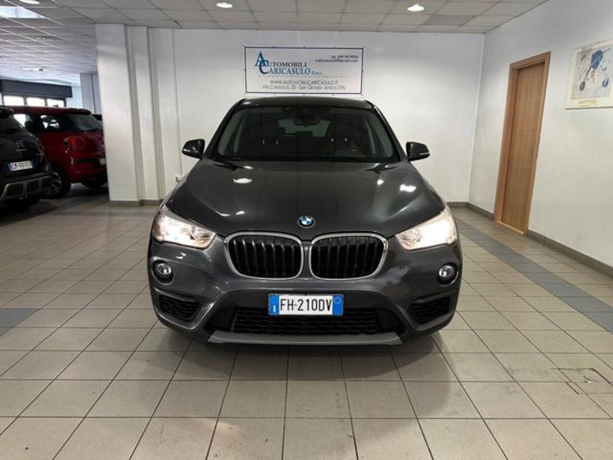 BMW X1 sDrive18d Advantage (2)