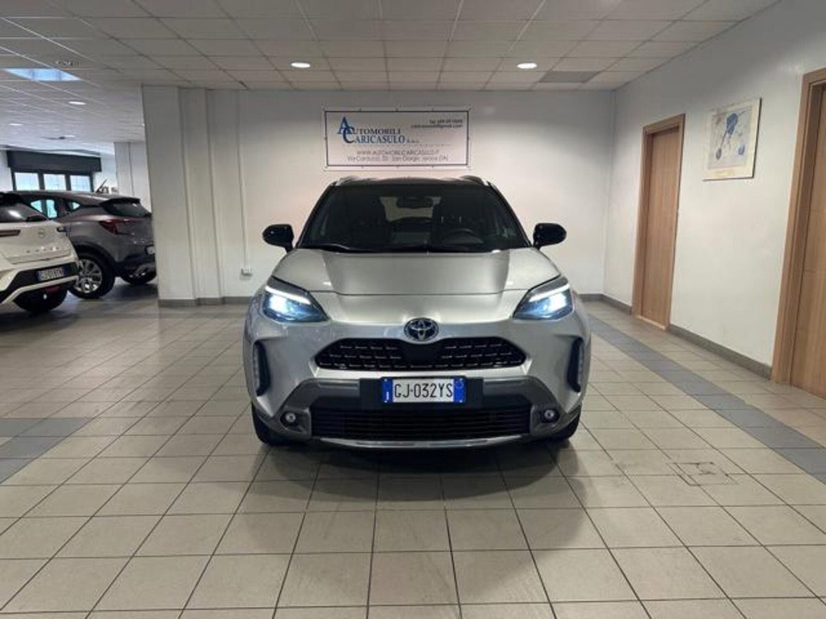 Toyota Yaris Cross 1.5 Hybrid 5p. E-CVT Adventure (2)