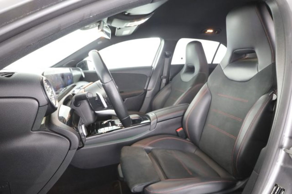 Mercedes-Benz Classe A 250 e Automatic EQ-Power Premium (2)