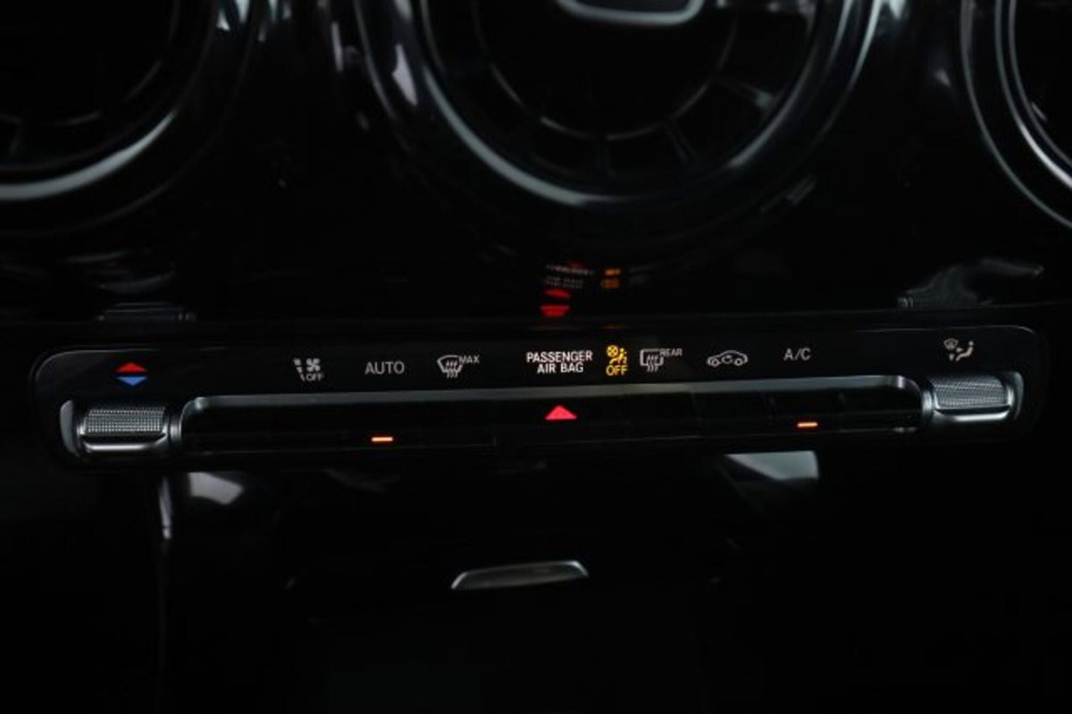 Mercedes-Benz Classe A 180 Automatic Executive (11)