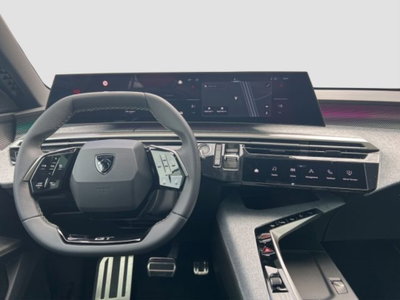 Peugeot 3008 1.2 hybrid GT Exclusive 145cv e-dcs6 (11)