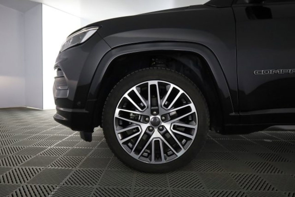 Jeep Compass 1.5 turbo t4 mhev Summit 2wd 130cv dct (16)
