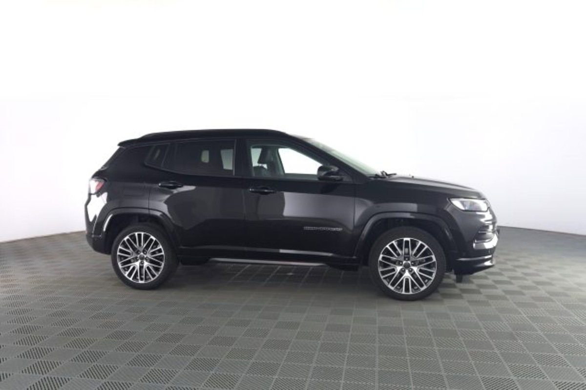 Jeep Compass 1.5 turbo t4 mhev Summit 2wd 130cv dct (3)