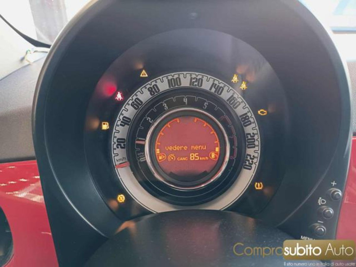 Fiat 500 1.0 Hybrid Red (13)
