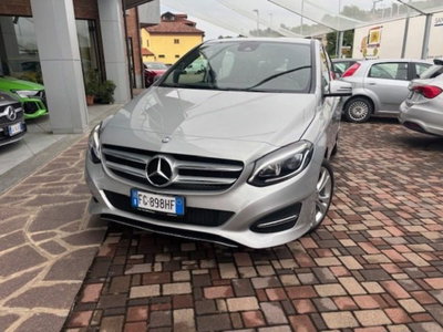 Mercedes-Benz Classe B 180 d Sport (2)