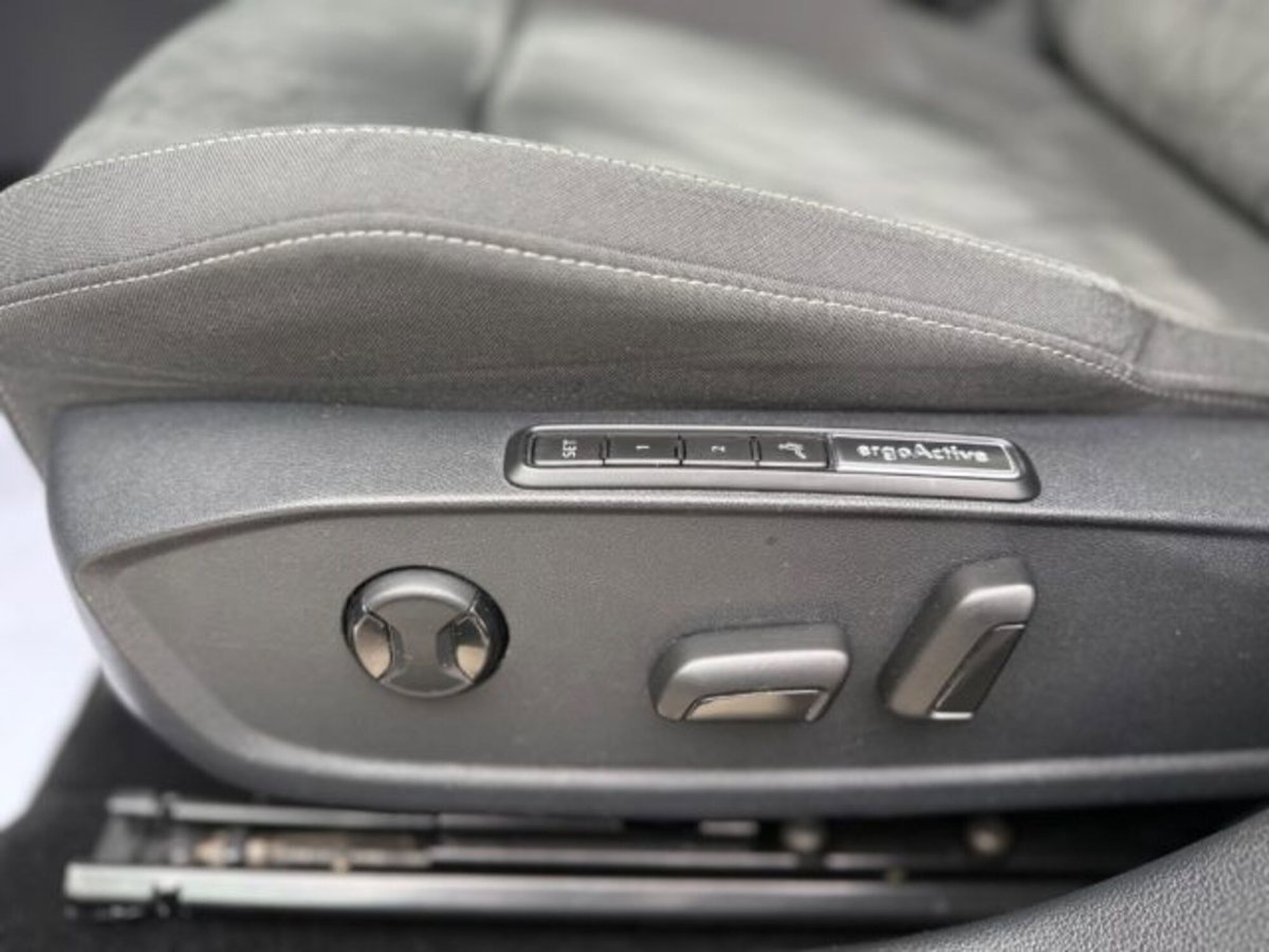 Volkswagen Golf 2.0 TDI 150 CV DSG SCR Style (15)