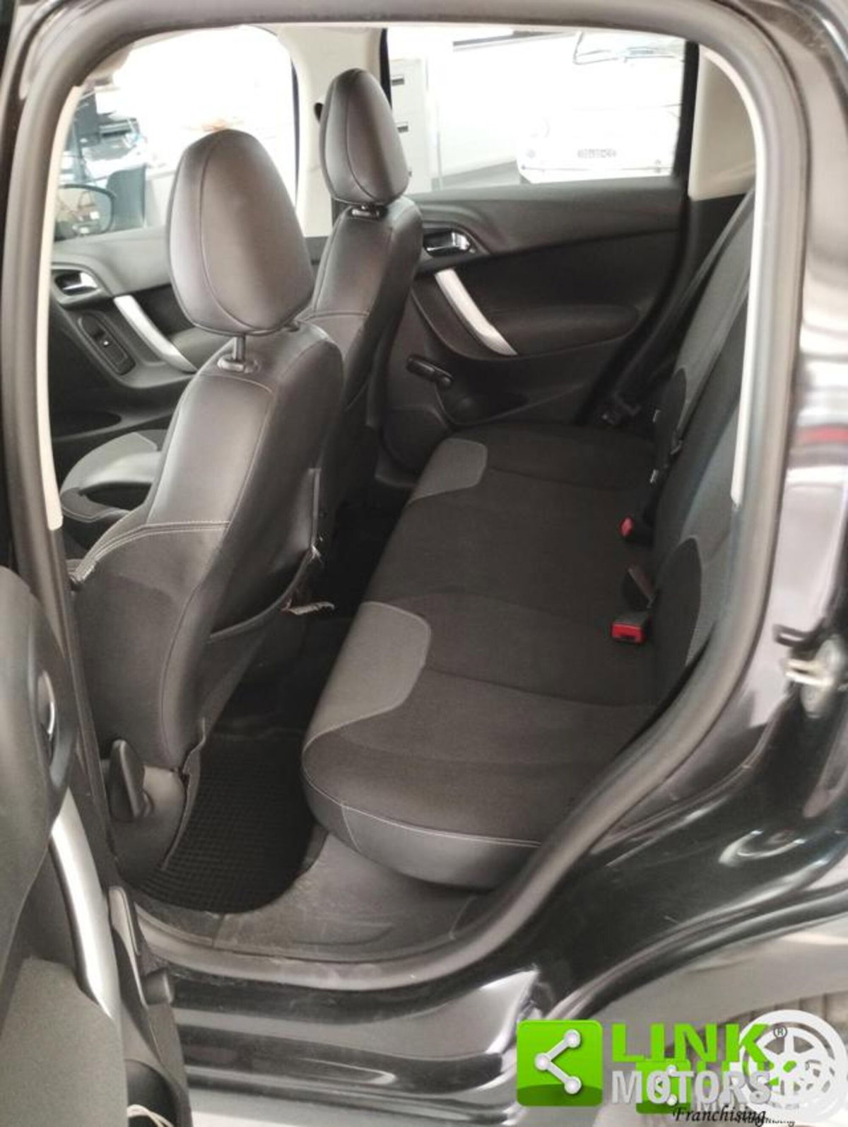 Citroen C3 1.4 HDi 70 Business (12)