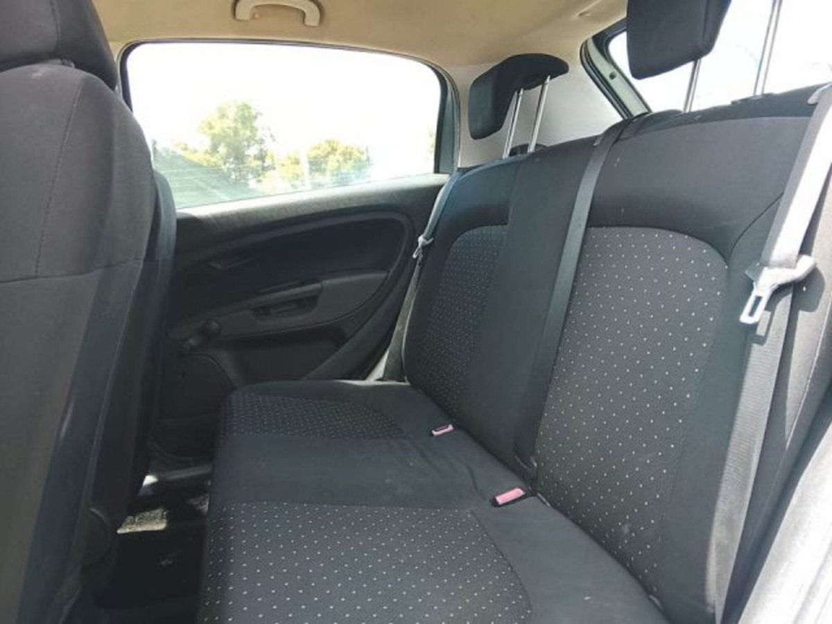 Fiat Grande Punto 1.2 5 porte (9)