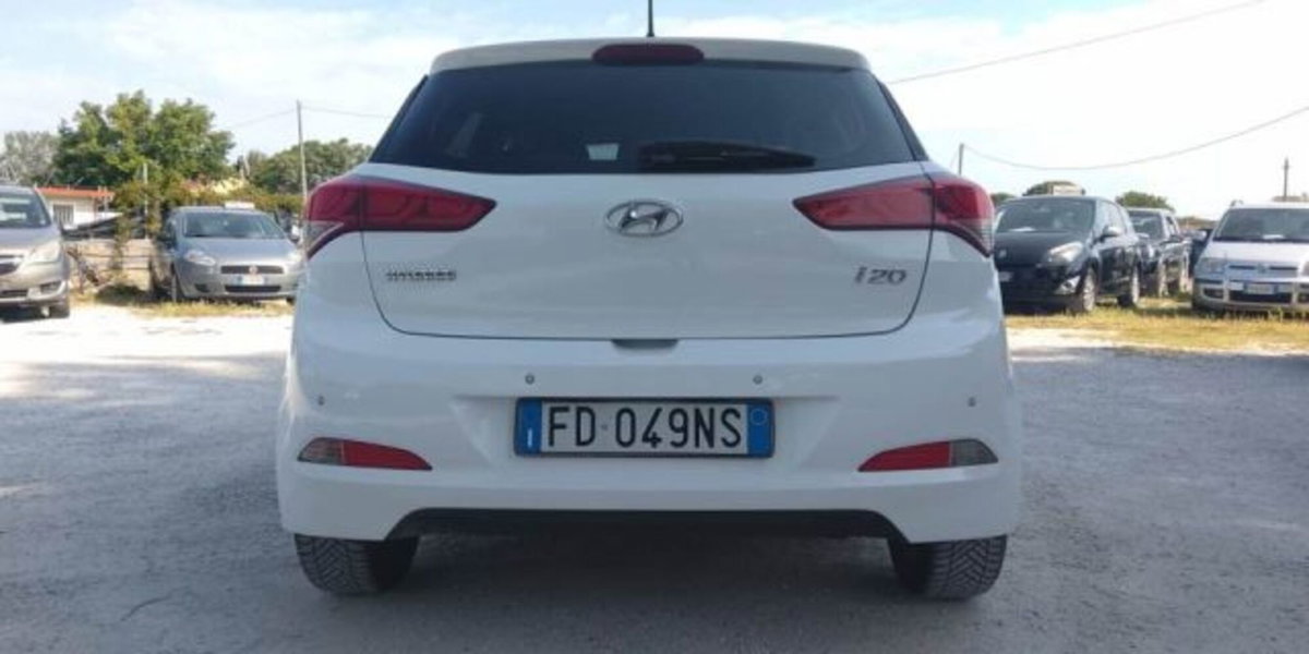 Hyundai i20 1.1 CRDi 12V 5 porte Go! Plus (5)