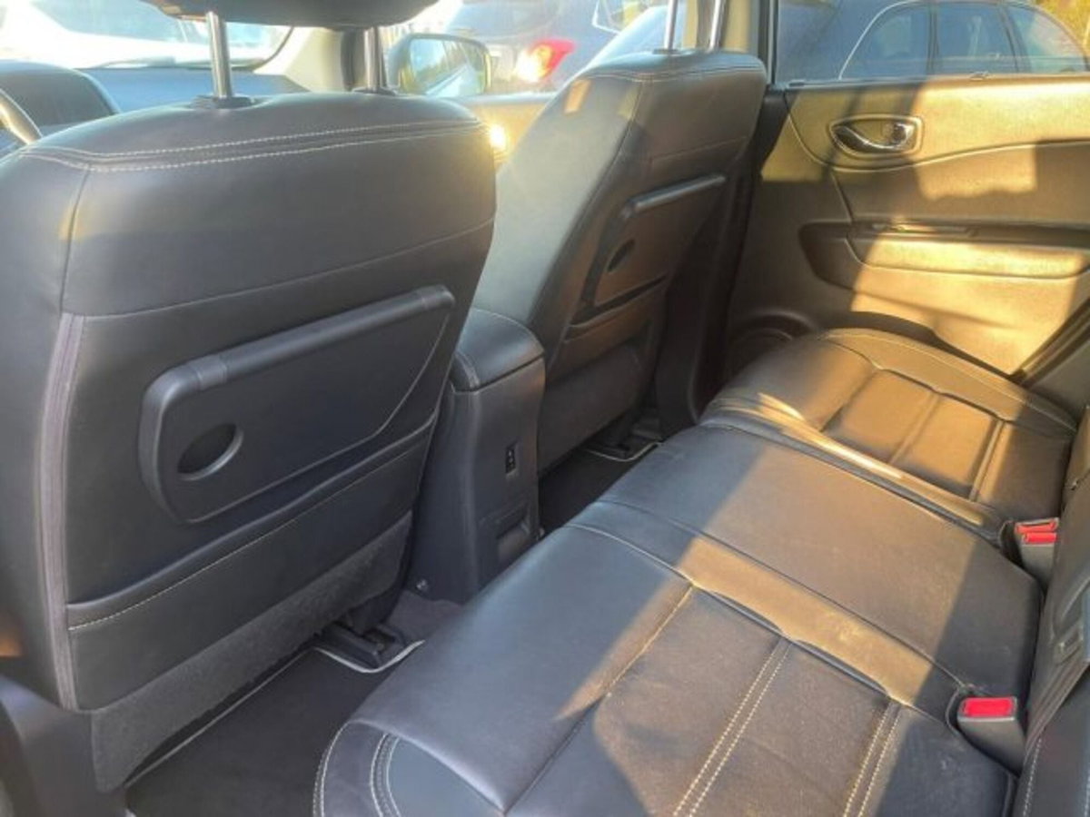 Renault Koleos 2.0 dCi 150CV 4X2 (11)