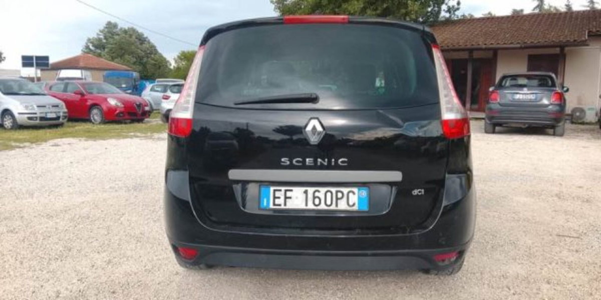 Renault Scenic E-Tech Electric 1.5 dCi 110CV Dynamique (4)