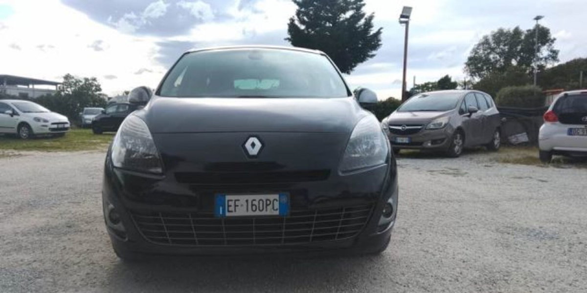 Renault Scenic E-Tech Electric 1.5 dCi 110CV Dynamique (7)