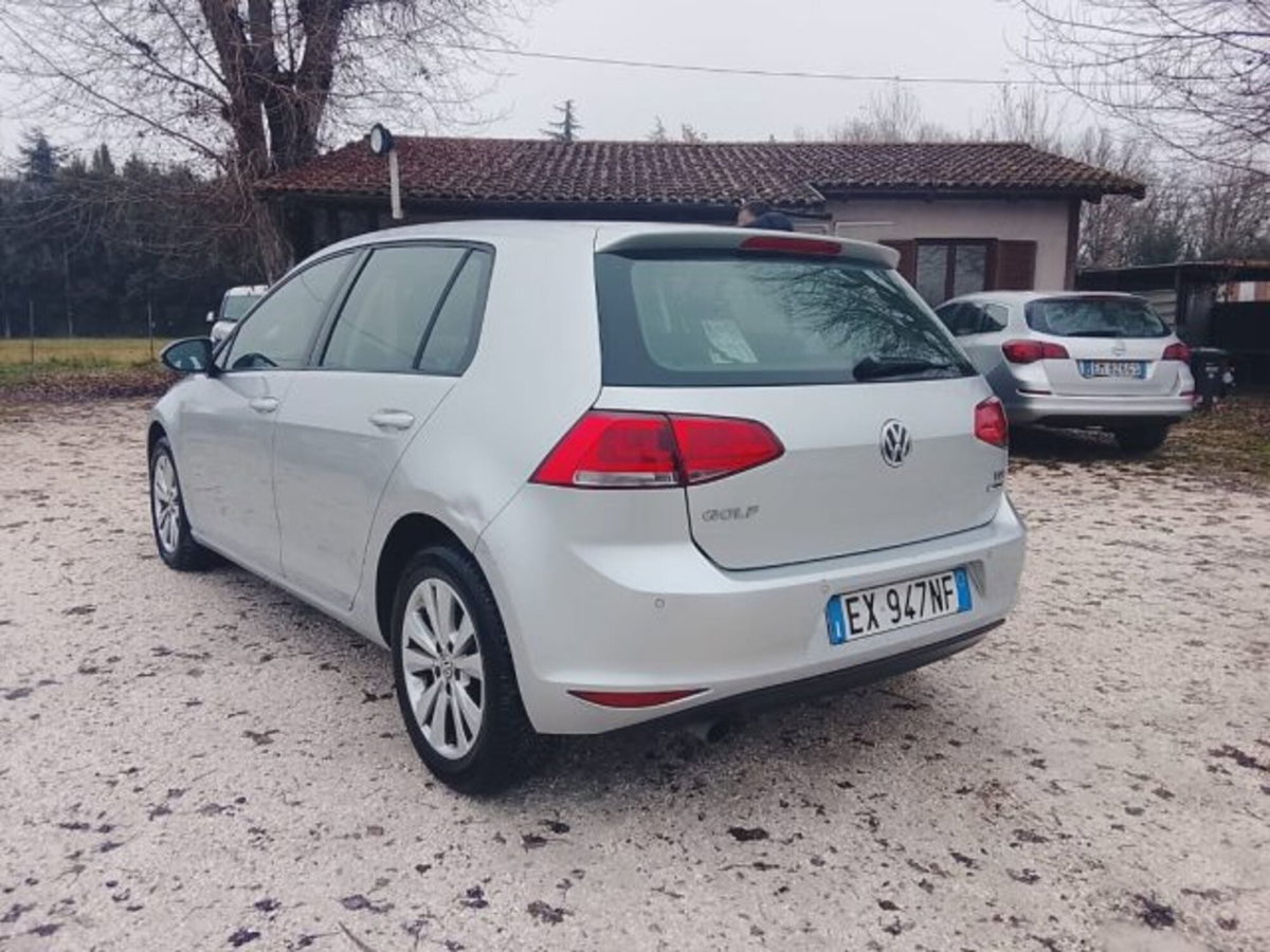 Volkswagen Golf 1.6 TDI 5p. Highline BlueMotion Technology (10)