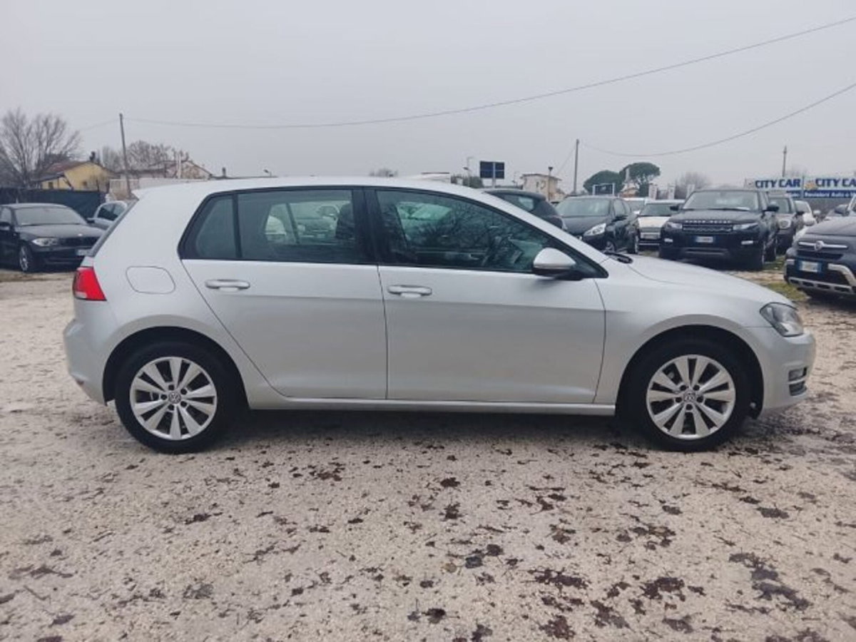 Volkswagen Golf 1.6 TDI 5p. Highline BlueMotion Technology (3)