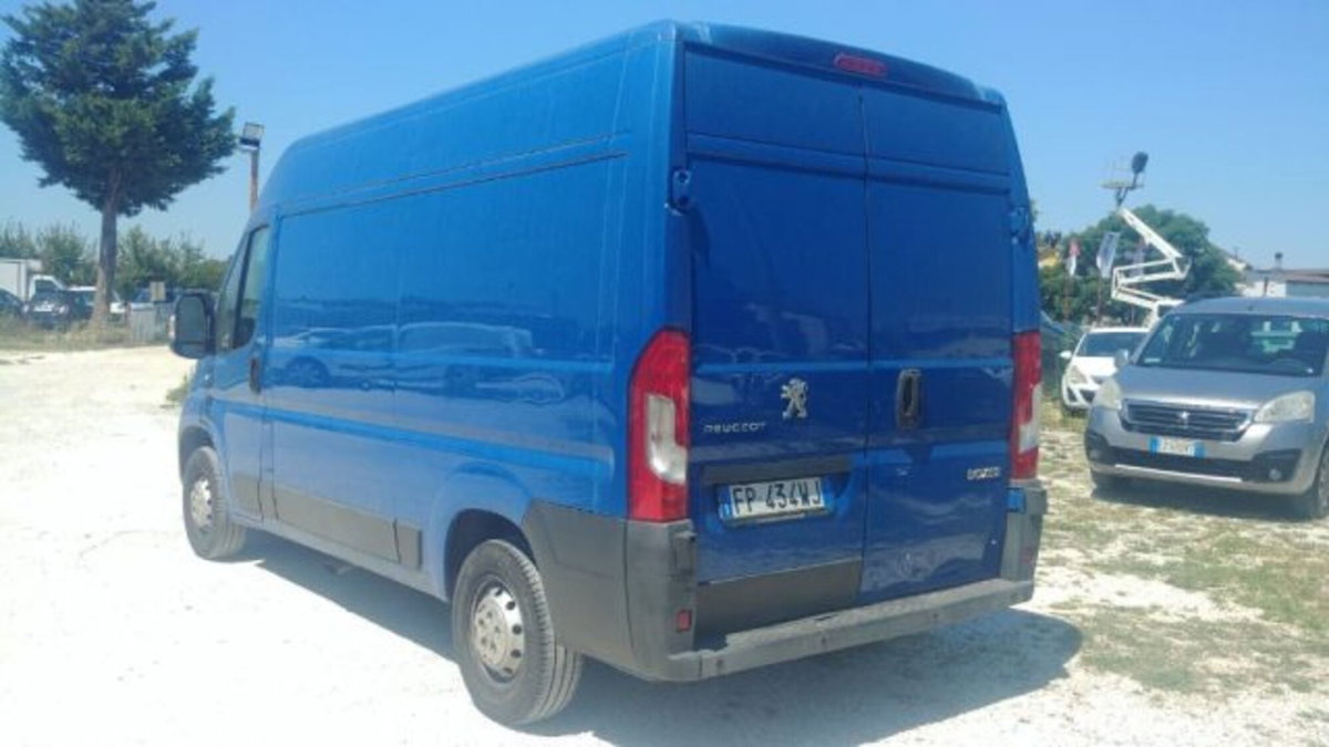 Peugeot Boxer Furgone 333 2.0 BlueHDi 130CV PM-TN Furgone (2)