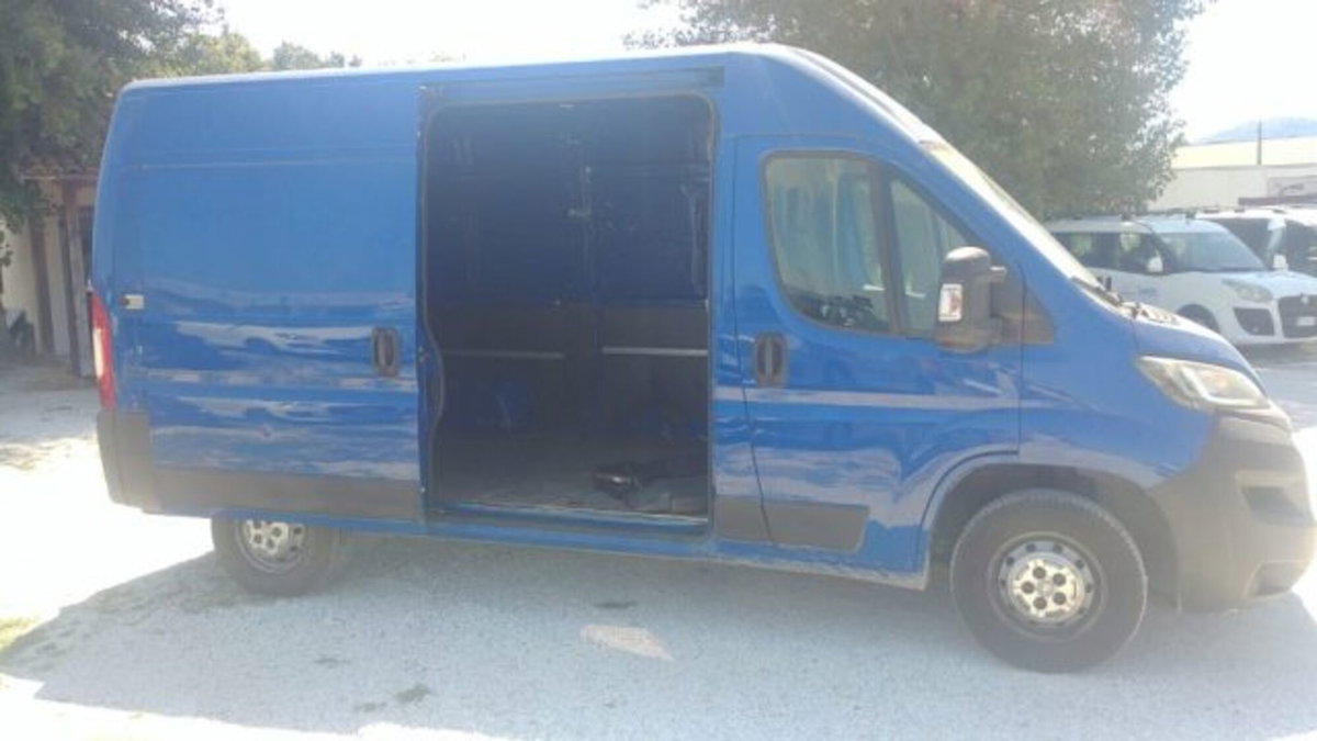 Peugeot Boxer Furgone 333 2.0 BlueHDi 130CV PM-TN Furgone (5)