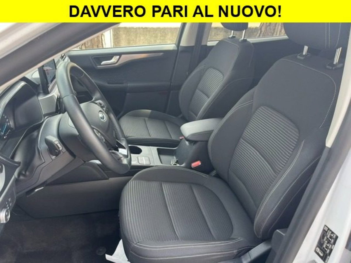 Ford Kuga 2.5 Plug In Hybrid 225 CV CVT 2WD Titanium (9)