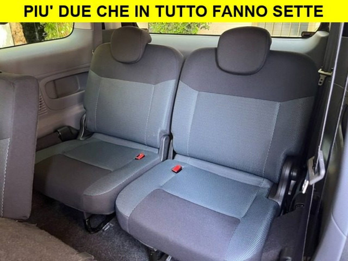 Nissan NV200 Evalia 1.5 dCi 110 CV Acenta (11)