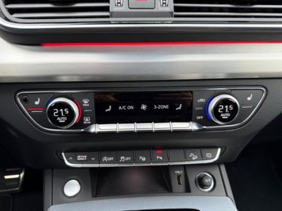 Audi Q5 Sportback 40 2.0 tdi mhev 12V Identity Black quattro s-tronic (13)