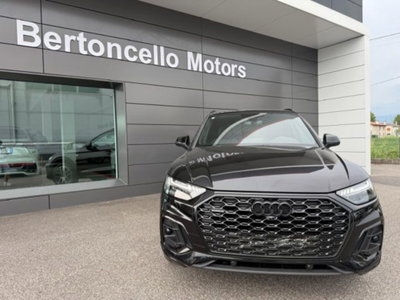 Audi Q5 Sportback 40 2.0 tdi mhev 12V Identity Black quattro s-tronic (2)