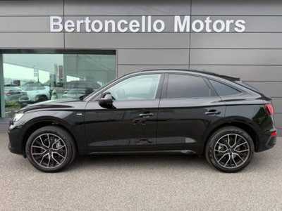 Audi Q5 Sportback 40 2.0 tdi mhev 12V Identity Black quattro s-tronic (3)