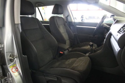 Volkswagen Golf Variant 1.6 TDI DPF Highline (19)
