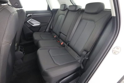 Audi Q3 35 TDI quattro S tronic Business (3)