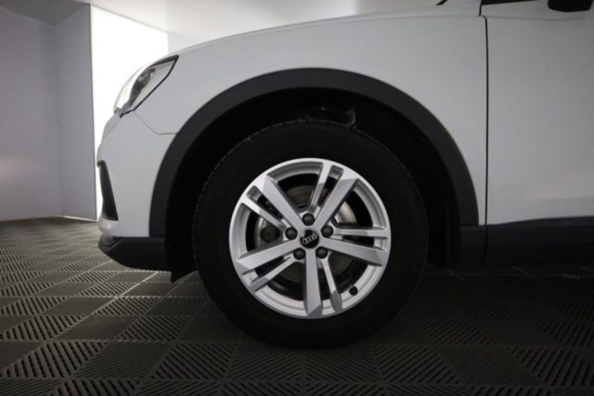 Audi Q3 35 TDI quattro S tronic Business (8)
