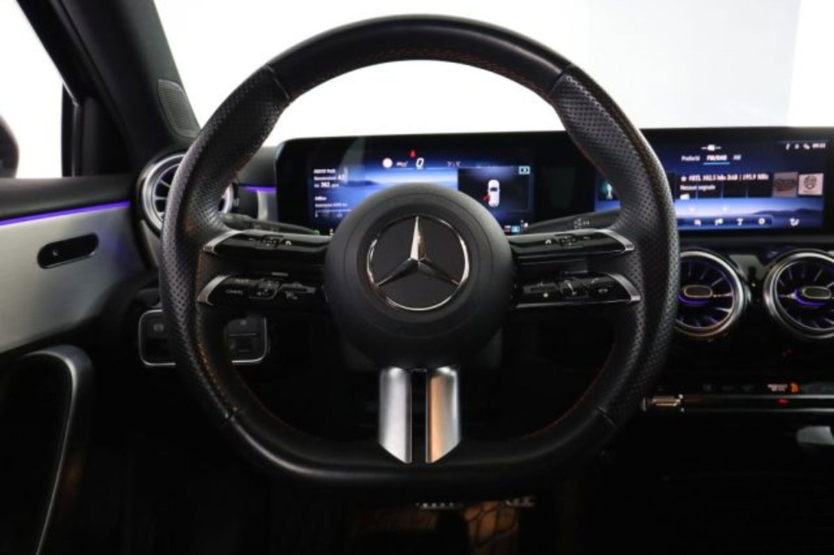 Mercedes-Benz Classe A 180 d AMG Line Advanced Plus auto (13)