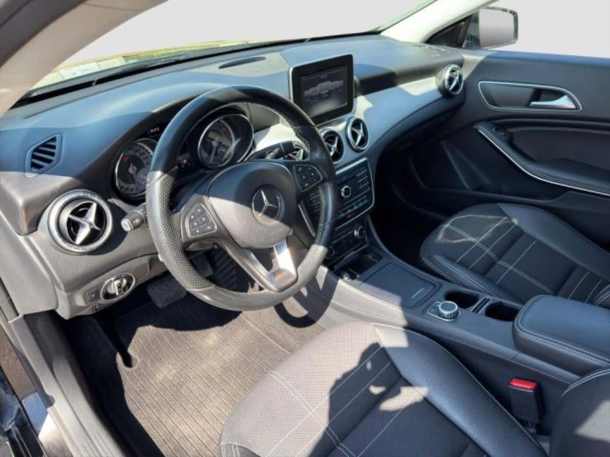 Mercedes-Benz CLA Shooting Brake 200 d Automatic Sport Night (9)