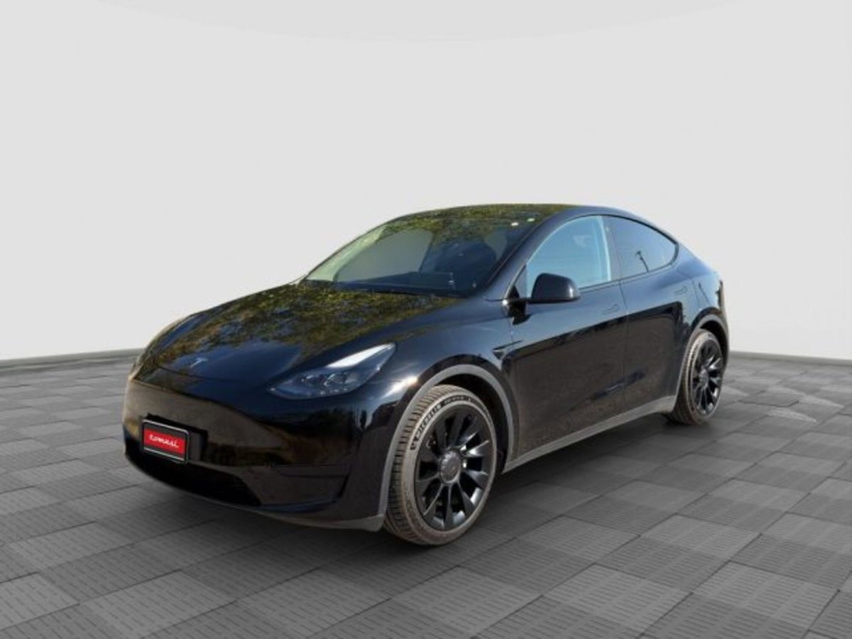 Tesla Model Y rwd