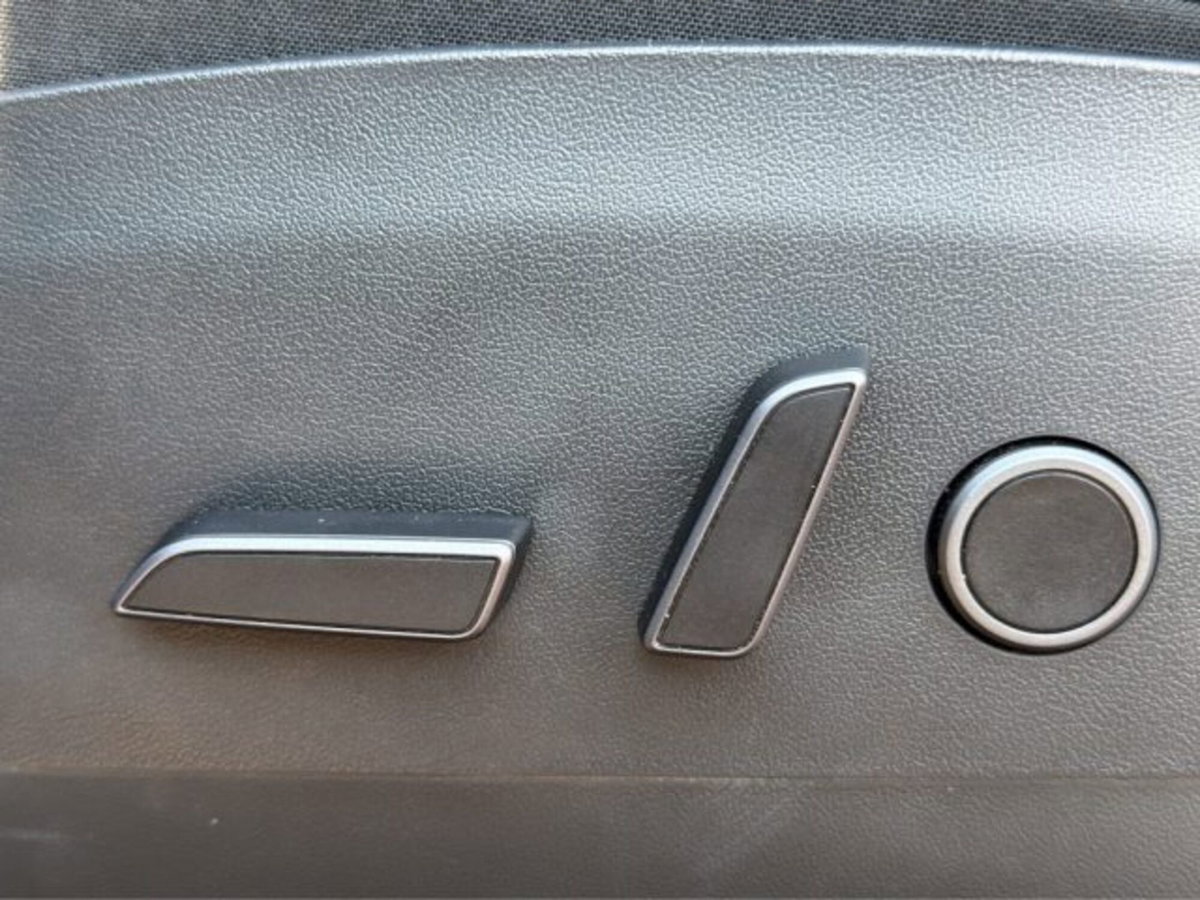 Tesla Model Y rwd (18)